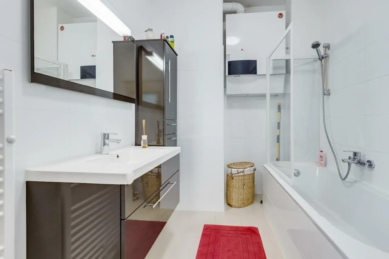 Modern Vienna Apartment 0*,