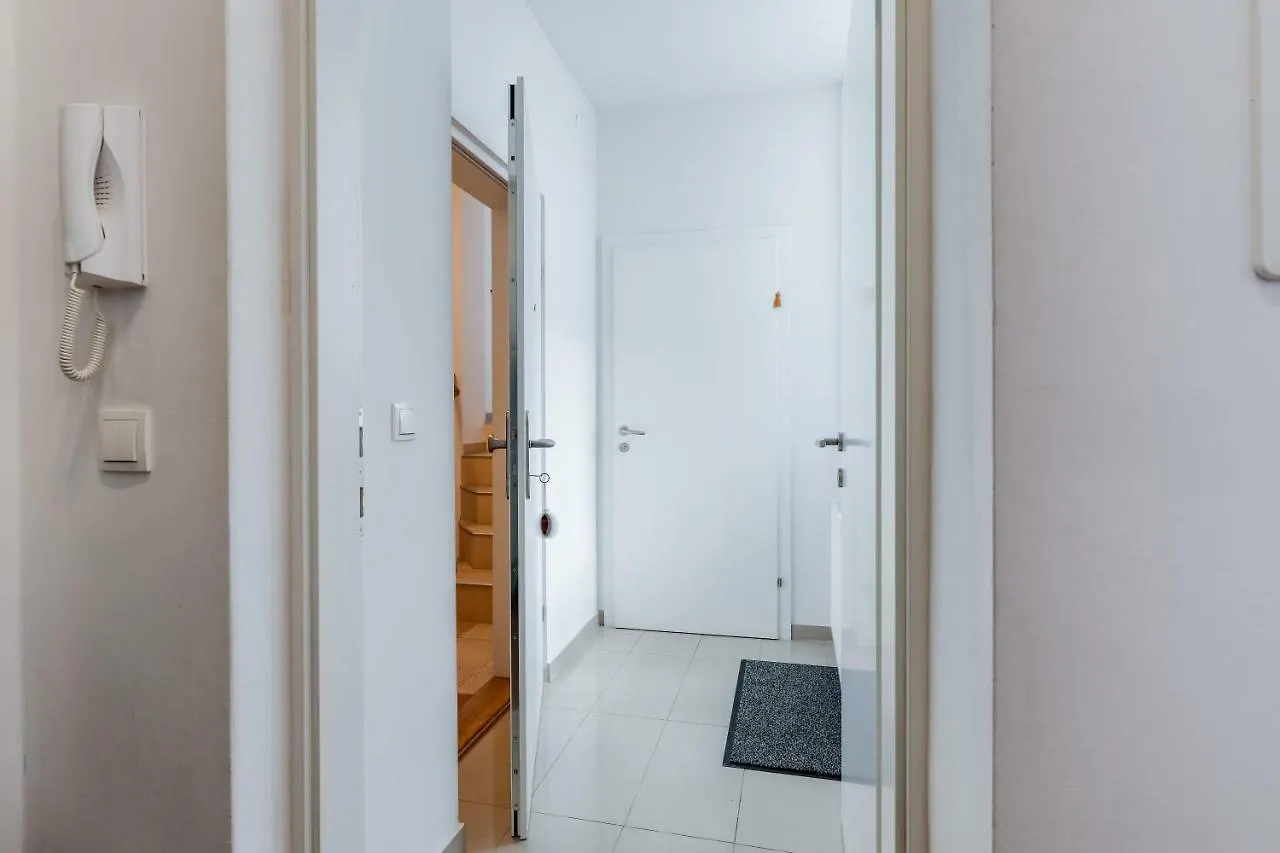 Modern Vienna Apartment